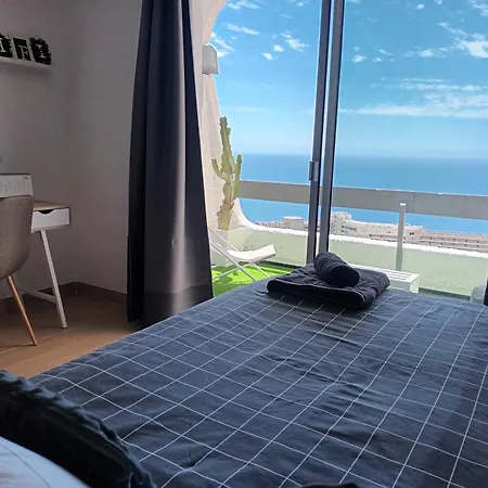 Apartment Modern Open-plan With Terrace And Sea View