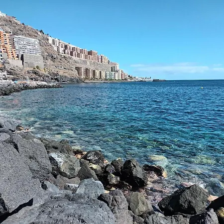 Modern Open-plan With Terrace And Sea View